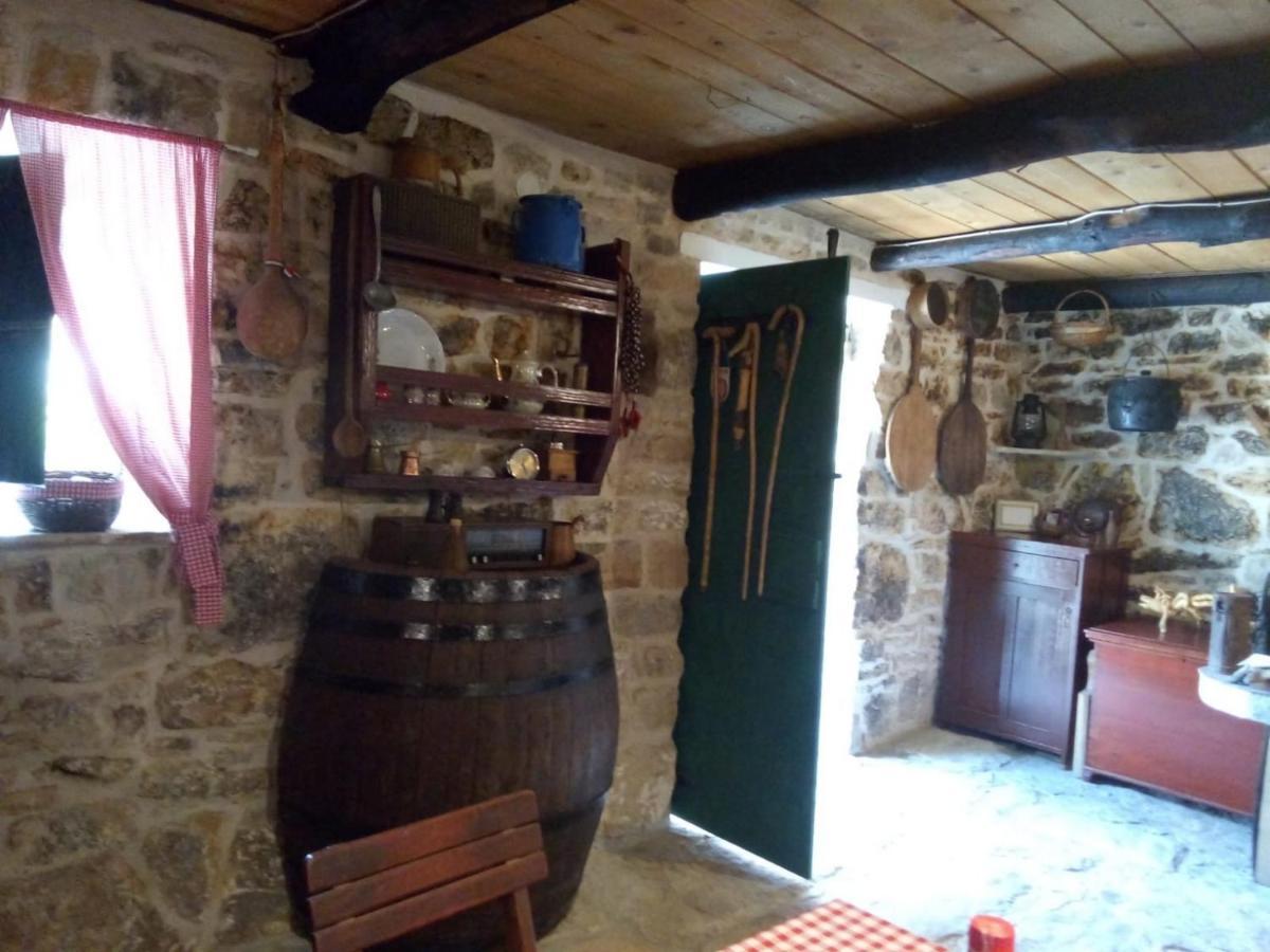 House Kuna Bristane Экстерьер фото
